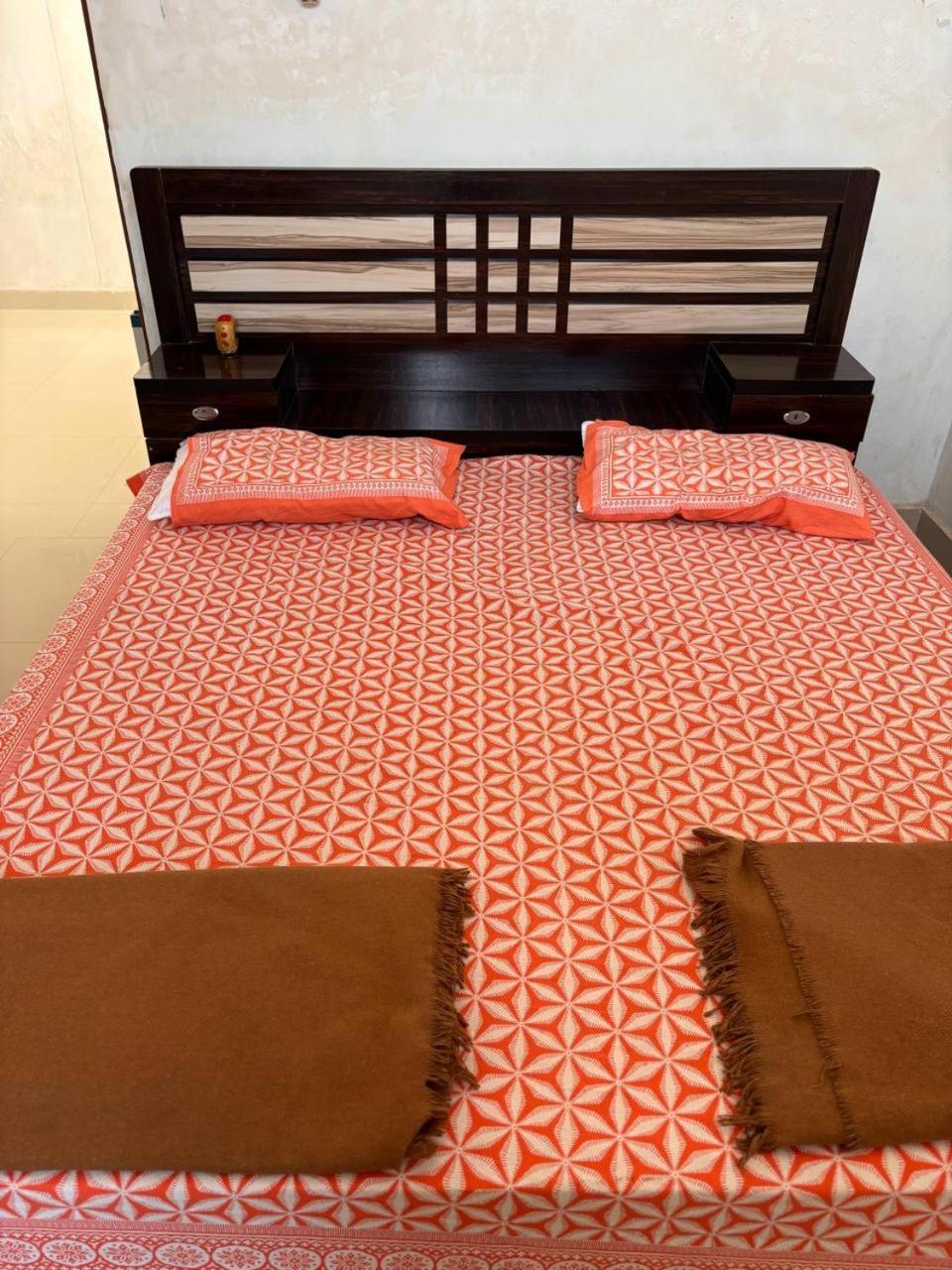 Sriram Homestay 01 Km To Sri Ram Mandir Ayodhya Exterior photo
